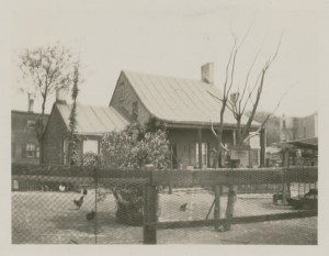Charles Strang House, northeast corner of Broadway and Vernon Boulevard, 1923. Courtesy of the Queens Borough Public Library, Archives, Eugene L. Armbruster Photographs.