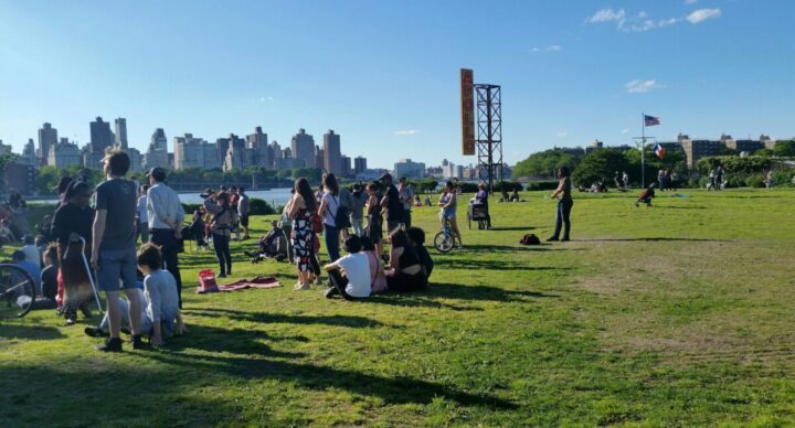 Support Socrates Sculpture Park – Join FaNs Today!