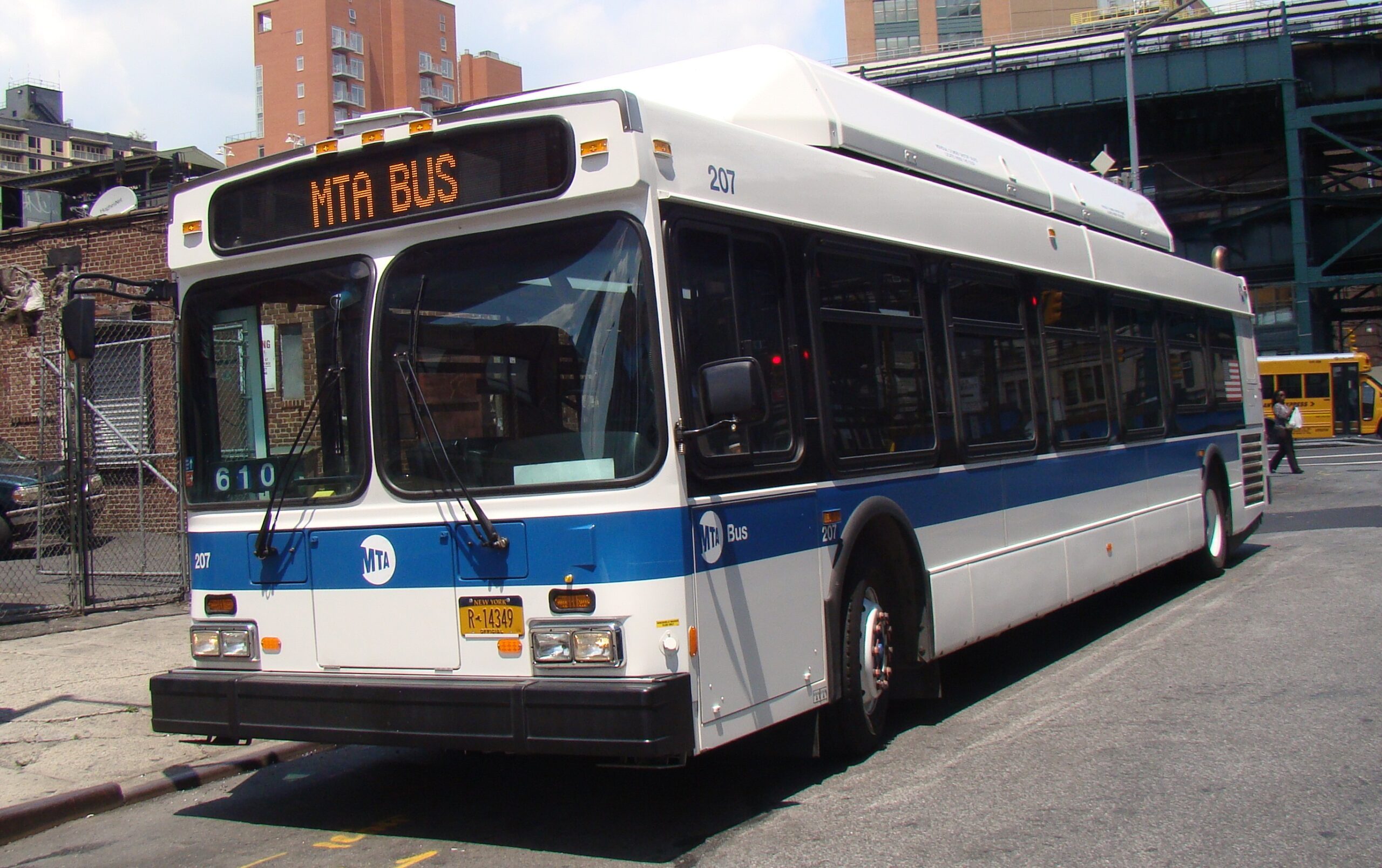 Free LaGuardia Link Q70 buses for Presidents Day Weekend