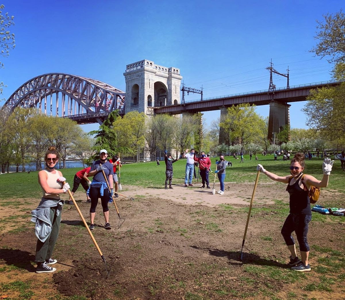 The Astoria Park Alliance will be hosting a Volunteer Cleanup in celebration of Earth Day